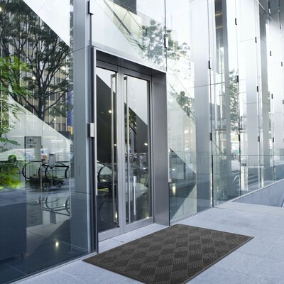 Coastwide Professional™ Commercial Wiper/Scraper Floor Mat, 4' x 6', Black (CW23070)