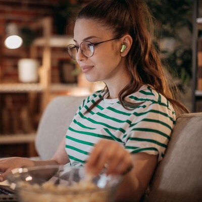 JVC Gumy Wireless Earbuds, Bluetooth, Apple Green (JVCHAA7T2G)