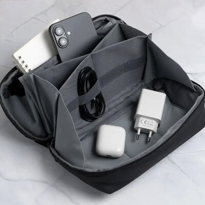 Scapade AirCase 9.25" Travel Pouch, Black (SCAPSTORG)