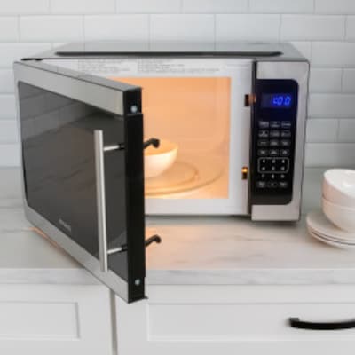 Avanti 1.5 Cu. Ft. Countertop Microwave, 1000W (MT150V3S)