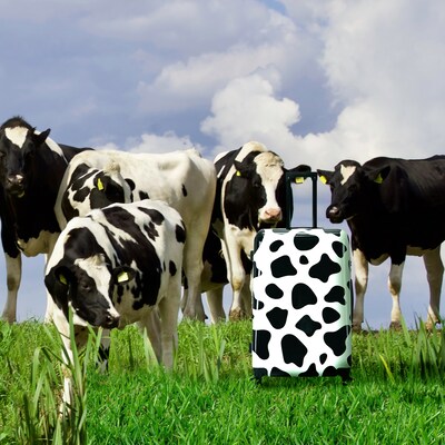 InUSA Prints 30.76" Hardside Suitcase, 4-Wheeled Spinner, TSA Checkpoint Friendly, Cow Animal Print (IUAPC00L-COW)