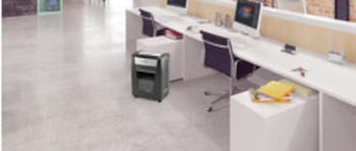 Kensington OfficeAssist M200-HS 15-Sheet Anti-Jam Micro Cut Micro Paper Only Shredder (K52078AM)