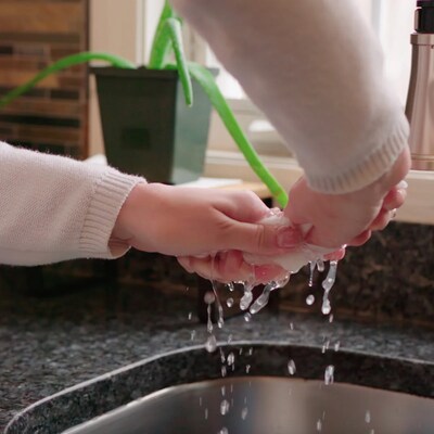 Quick Dam Multipurpose Absorbent Pads, 18", Up to 18 Gal., 100/Box (PUCH100)