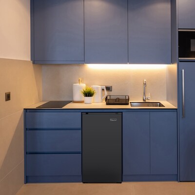 Magic Chef Adjustable Temperature Control Refrigerators, 3.2 Cu. Ft., Black (HMAR33BE)