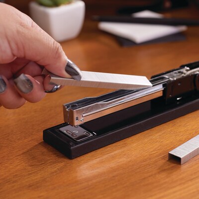 Swingline Desktop Stapler, 20-Sheet Capacity, Black (40501)