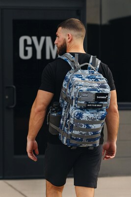 SaharaCase Raider Laptop Backpack, Large, Gray Camo (LT00093)