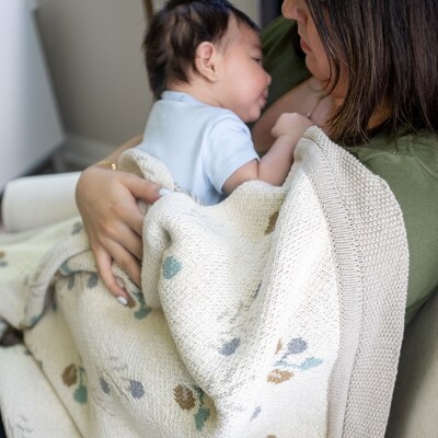 Avery Organic Cotton Knitted Baby Blanket (Poppy)