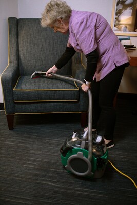 Bissell Little Green Pro Commercial Spot Cleaner (BGSS1481)