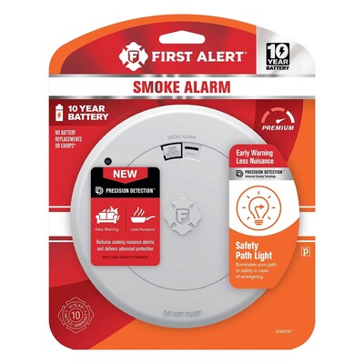 First Alert Battery Powered Smoke Alarm (FAT1046747)