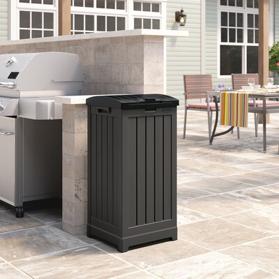 Suncast Resin Trash Can with Lid, 39 Gallon, Peppercorn and Black (GH3900)
