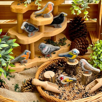 Yellow Door Sensory Play Stones, Birds, Multicolored, 8 Pieces/Set (YUS1219)
