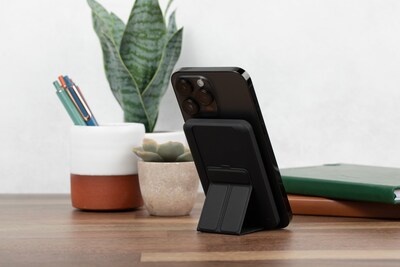 OTM Essentials Magnetic Wireless USB-A/USB-C Charger with Stand for Smartphones/Tablets, Black (OB-SMSPB2)