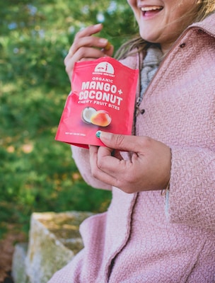 Mavuno Harvest Organic Dried Mango + Coconut Fruit Bites, 1.94 oz., 8 Bags/Pack (MAHW-MCN26PK)