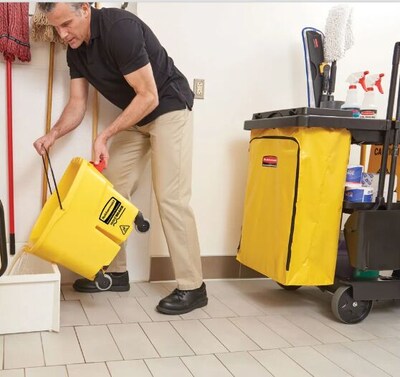 Rubbermaid Cleaning Cart Bag, 24 gal, Vinyl Yellow (RCP1966719)