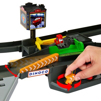 Cars Piston Cup Action Speedway Playset, Multicolored (HPD81)