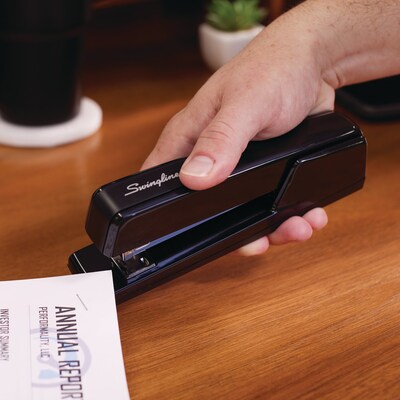 Swingline 747 Desktop Stapler, 30-Sheet Capacity, Black (74701)