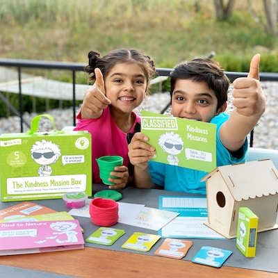 Open the Joy The Kindness Mission Box Activity Kit (OTJ2101695EQT)