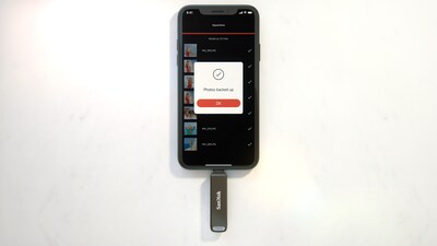 SanDisk Dual Phone 128GB USB 3.2 Type-C/Lightning Flash Drive, Black (SDIX70N-128G-AG6NE)