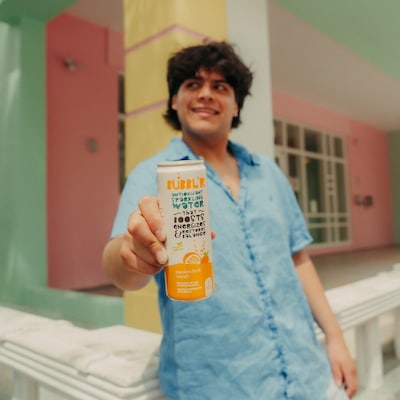 Bubbl'r Antioxidant Passion Fruit Wond'r Flavored Sparkling Water, 12 oz., 12 Cans/Pack (WIC39922)