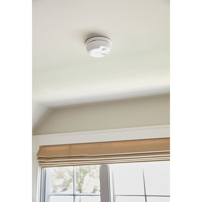 First Alert 2-in-1 Battery Powered Smoke and CO Alarm, 4/Pack (SMCO100)