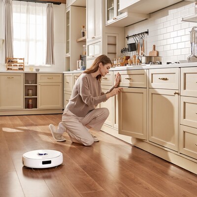 Narwal Freo X Plus Robot Vacuum and Mop (CPZDA000130000)
