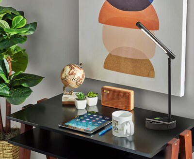 Adesso Dax LED Wireless Charging Desk Lamp, Black (2611-01)