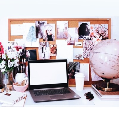 Floortex Desktex® Vinyl Rectangular Desk Pad, 19" x 24", Crystal Clear (NCDMFLVS0022)