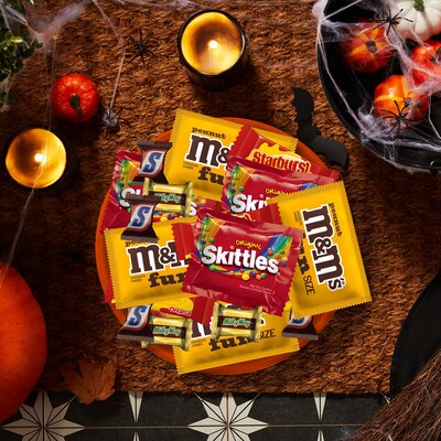 Mars Halloween Milk Chocolate Variety Candy Pack, 47.23 oz., 120 Pieces (462047)