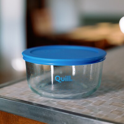 Pyrex 4 cup Bowl and Lid Set with Quill Logo