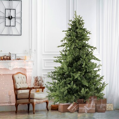 Fraser Hill Farm 7.5' Woodside Pine Artificial Christmas Tree (FFWS075-0GR)