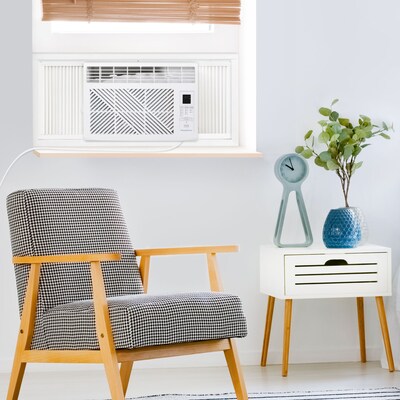 Keystone 115-Volt 6,000 BTU Window Air Conditioner with Remote, White (KYST061AD)