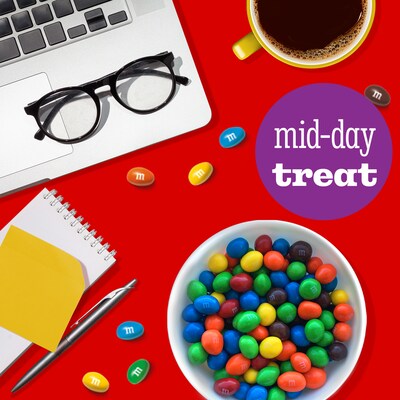 M&M's Party Size Peanut Milk Chocolate Candy Pieces, 38 oz. (MMM55116)