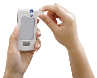 GE GE100 Glucose Meter Kit, White (VHKIT-GE100)