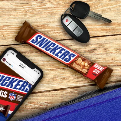 Snickers Share Size Milk Chocolate Candy Bars, 3.29 oz., 24/Box (MMM32252)