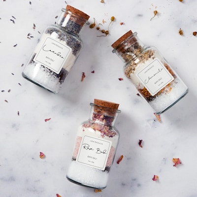 Avery Square Laser/Inkjet Multipurpose Labels, 2.5" x 2.5", White, 900 Labels/Box (94104)