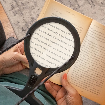 Carson Lumé LED Handheld Magnifier (AS-70)