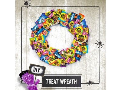 Mondelez International Sour Patch Kids & Swedish Fish Mini Halloween Candies Variety Pack, 2.27 lbs., 80 Bags/Pack