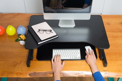 Rocelco 32"W Manual Adjustable Standing Desk Converter, Black (R ADRB)