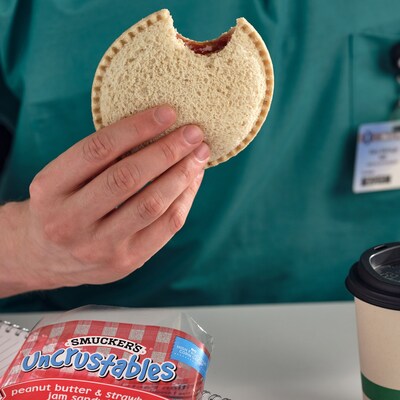Smuckers Uncrustables Wheat Peanut Butter & Strawberry Jam Sandwiches, 2.6 oz., 48/Count (220-02220)