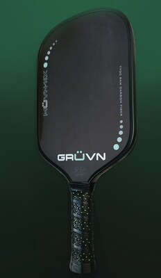 Gruvn MUVN-16X Pickleball Paddle, Black/Mint size 16.5