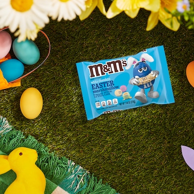 M&M'S Easter White Chocolate Marshmallow Treat Chocolate Pieces, 7.44 oz. (MMM61099)