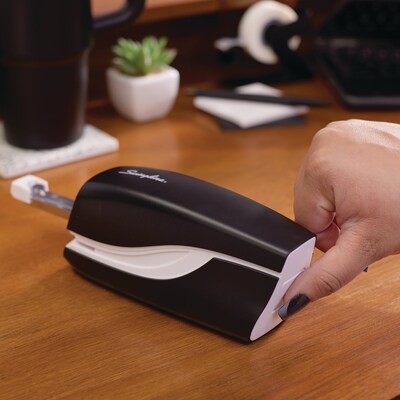 Swingline Breeze Electric Desktop Stapler, 20-Sheet Capacity, Black/White (42131/43132)