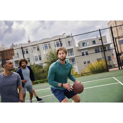 Garmin vívoactive 5 Smartwatch, GPS, 42.2mm, Black Silicone Band (010-02862-10)