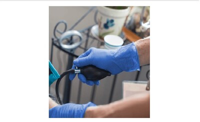 Ammex Professional ACNPF Nitrile Exam Gloves, Powder and Latex Free, Blue, Medium, 100/Box (ACNPF44100)