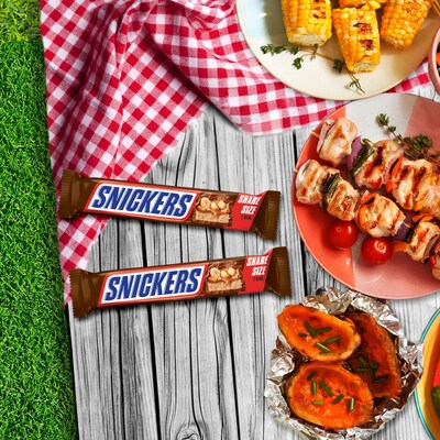 Snickers Sharing Size Milk Chocolate Candy Bars, 78.96 oz., 24/Box (MMM32252)