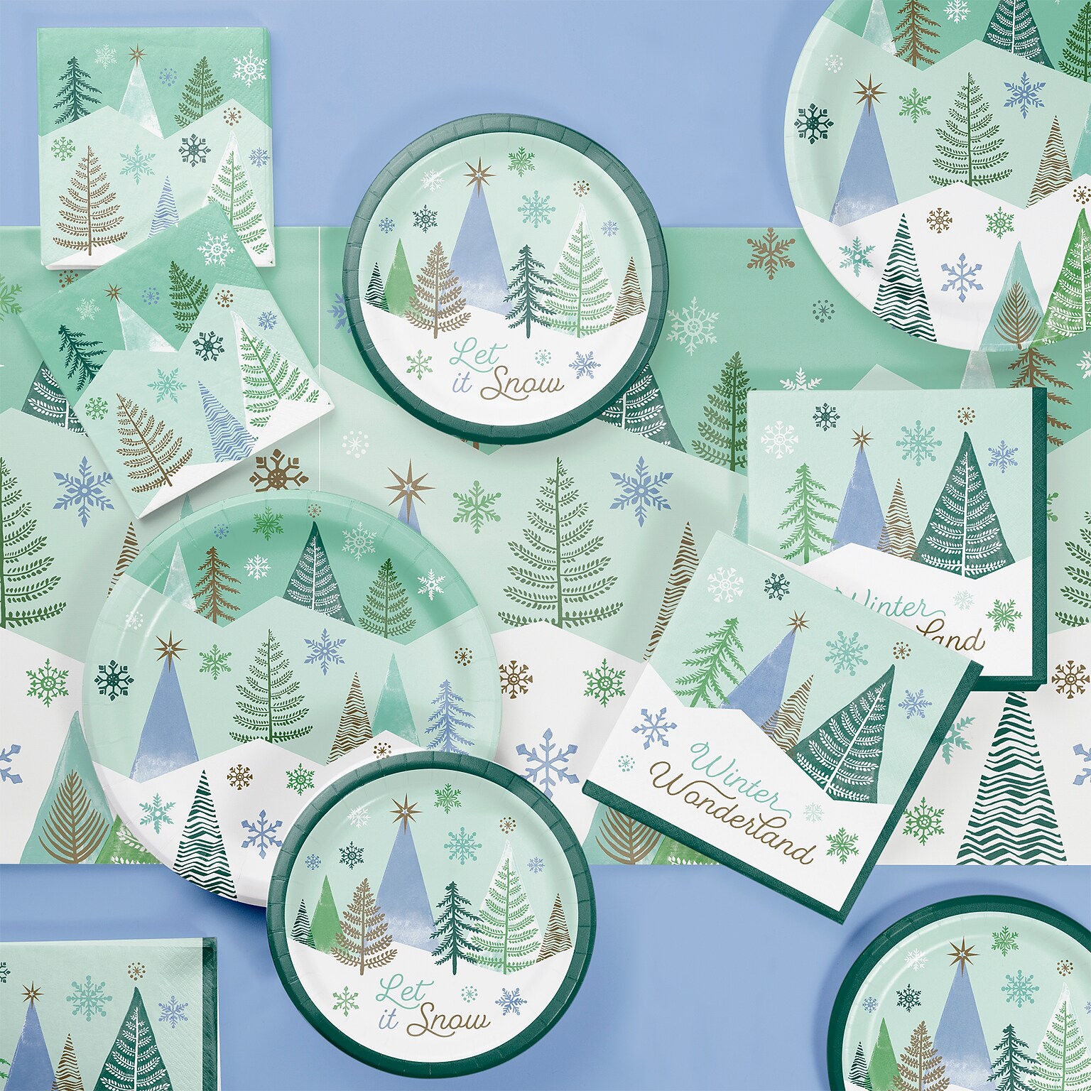 Creative Converting Winter Wonderland Christmas Tableware Set, Serves 8 (DTC9035E2A)