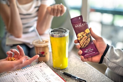 Sahale Snacks Gluten Free Maple Pecans Glazed Trail Mix, 1.5 oz., 18/Carton (9386900018)