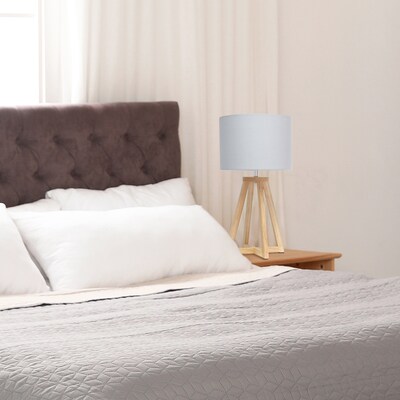 Simple Designs Interlocked Triangular Natural Wood Table Lamp with Gray Fabric Shade (LT1069-NGY)