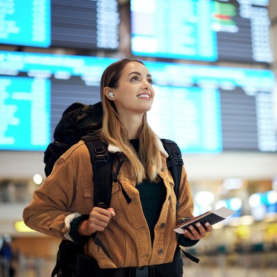 JVC Gumy Premium True Wireless Active Noise Canceling Earbuds with Microphone & Charging Case, Bluetooth, White (HAA23T)