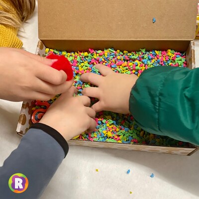 STEAM by Roylco Sensory Bin (R-20307)